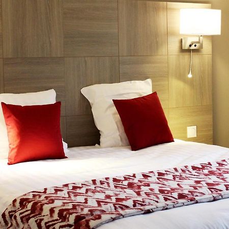 Hotel Le Vauxois Bagian luar foto